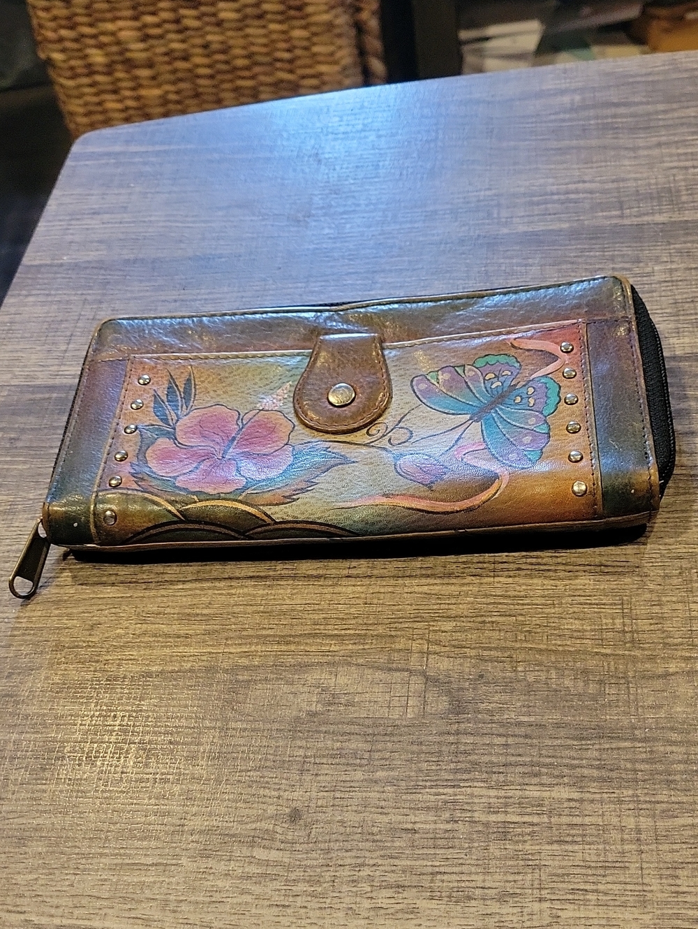 5 For 25.00/Anuschika Wallet,handpainted,guc,floral